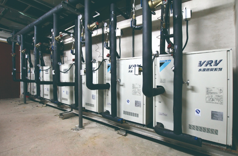 大金水源热泵多联机VRV安装现场